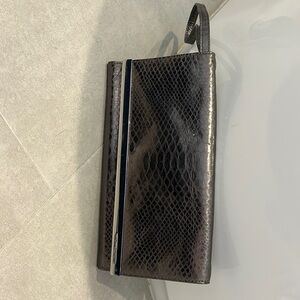 Michael Kors convertible wristlet/clutch with zip wallet inside barely worn